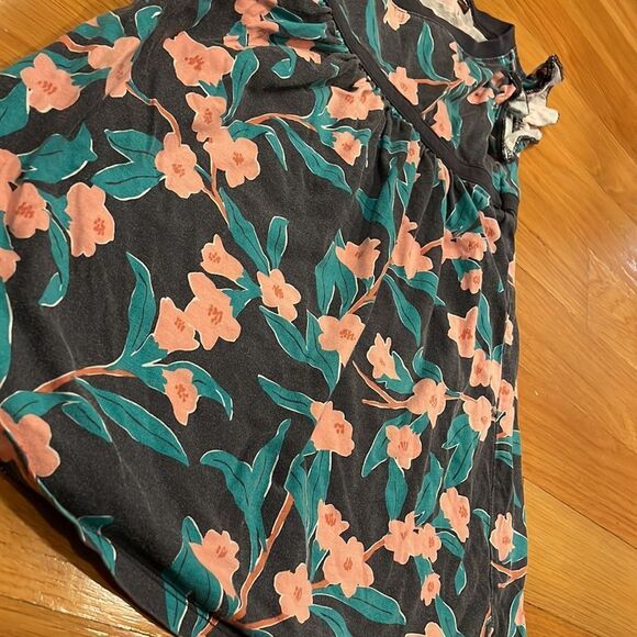 TEA COLLECTION 𝅺tea 3 girls dress some slight fading as pic good condition - Picture 3 of 6